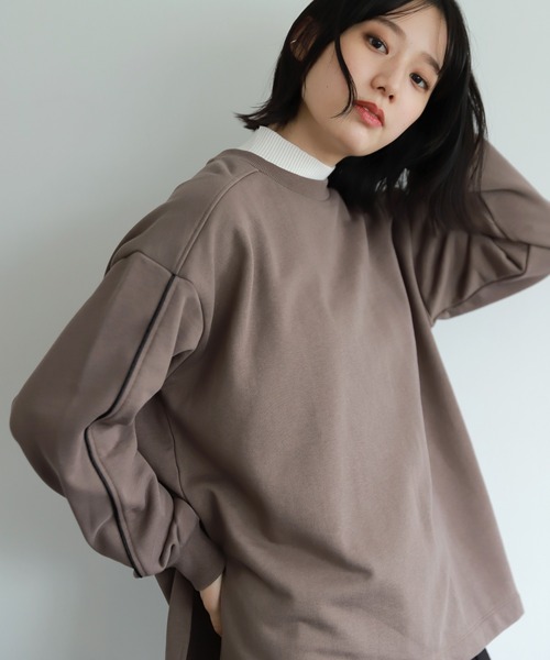 PAGEBOY(ページボーイ)の「モードラインウラケプルオーバー(Tシャツ/カットソー・レディース・ブラック/オフホワイト/モカ・FREE)」の1枚目の写真