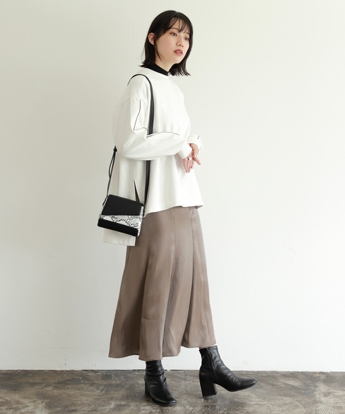 PAGEBOY(ページボーイ)の「モードラインウラケプルオーバー(Tシャツ/カットソー・レディース・ブラック/オフホワイト/モカ・FREE)」の22枚目の写真