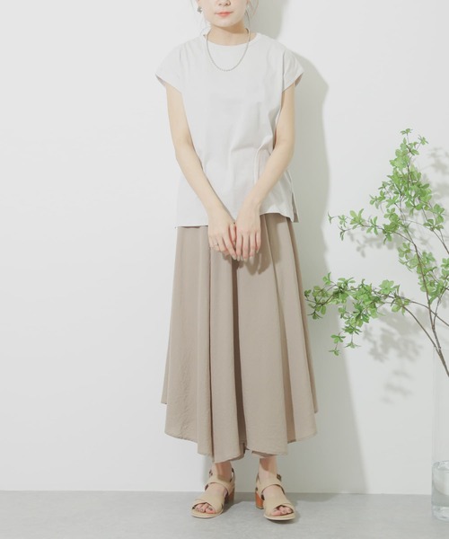 SENSE OF PLACE by URBAN RESEARCH（センスオブプレイスバイアーバンリサーチ）の「オーガニックコットンフレンチスリーブTシャツ（Tシャツ/カットソー・レディース・オフホワイト/ネイビー/ブラウン/ブラック/ライトベージュ/イエロー/ミント・ONE）」の4枚目の写真