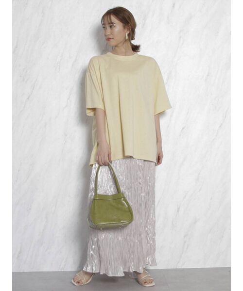 dazzlin（ダズリン）の「リンクルシャインロングスカート（スカート・レディース・ベージュ/パープル/グレー/オレンジ・FREE）」の12枚目の写真