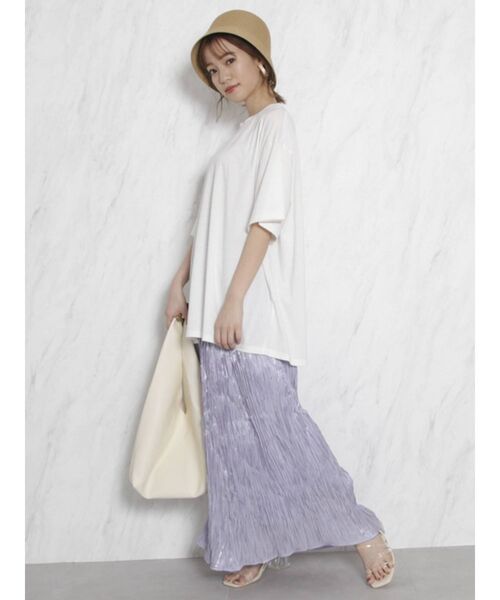 dazzlin（ダズリン）の「リンクルシャインロングスカート（スカート・レディース・ベージュ/パープル/グレー/オレンジ・FREE）」の7枚目の写真