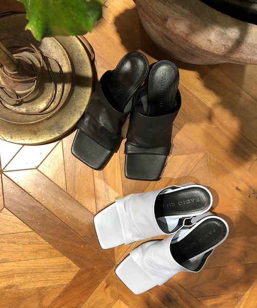 LOUNGEDRESS（ラウンジドレス）の「【FABIO RUSCONI/ファビオ ルスコーニ】チャンキーサンダル（サンダル・レディース・ブルー/ブラック・37/38/36）」の8枚目の写真