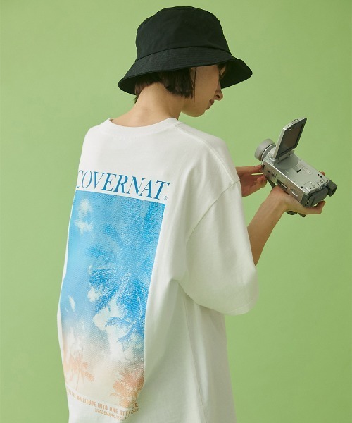 COVERNAT(カバーナット)の「【COVERNAT】PALM TREE DAY/NIGHT S/S TEE / カバーナット パームツリー グラフィック Tシャツ(Tシャツ/カットソー・メンズ・ホワイト/ブラック・SMALL/MEDIUM/LARGE)」の5枚目の写真