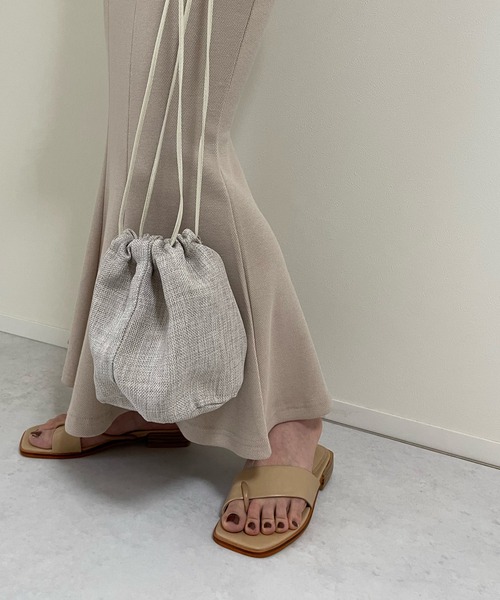 LE MORE（リモア）の「ミニリネン巾着バッグ（ハンドバッグ・レディース・アイボリー/ベージュ/ブラウン・FREE）」の12枚目の写真