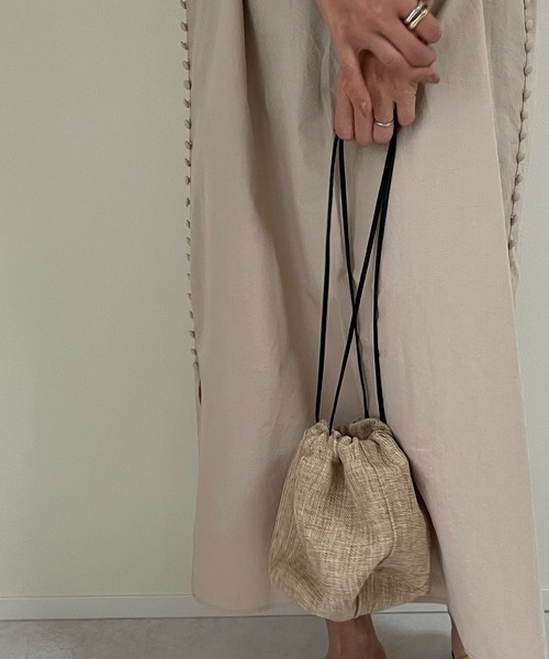 LE MORE（リモア）の「ミニリネン巾着バッグ（ハンドバッグ・レディース・アイボリー/ベージュ/ブラウン・FREE）」の5枚目の写真