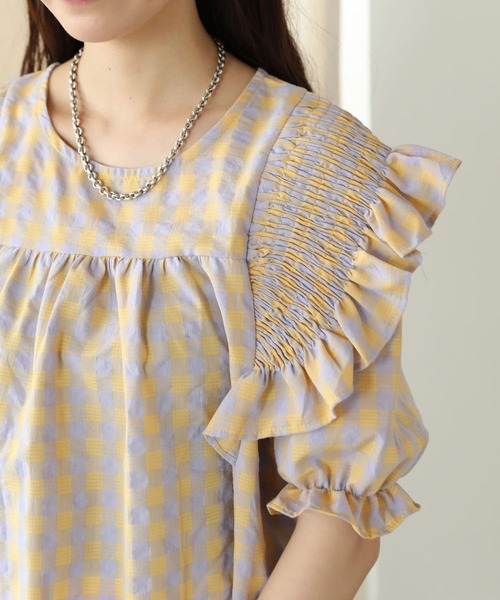PUBLUX（パブリュクス）の「【PUBLUX/パブリュクス】パワーショルダーフリルチェックブラウス（シャツ/ブラウス・レディース・イエロー/ブルーグリーン・ﾌﾘ-）」の5枚目の写真