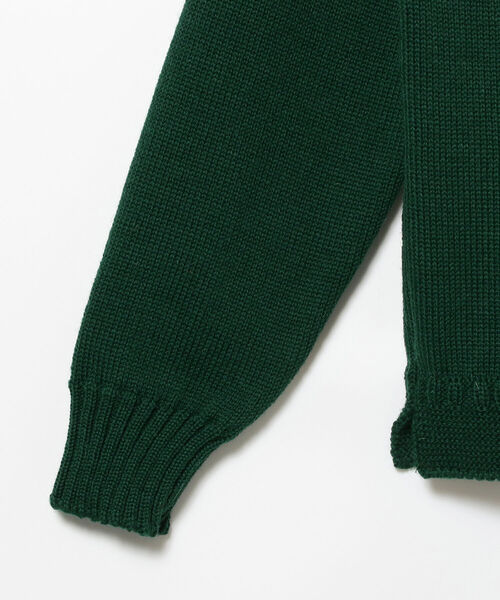 Guernsey Knit（ガンジー ニット）の「GUERNSEY WOOLENS × BEAMS F / 別注 Vネック カーディガン（ニット/セーター・メンズ・ネイビー/ブラック/グリーン・36/38/40）」の8枚目の写真