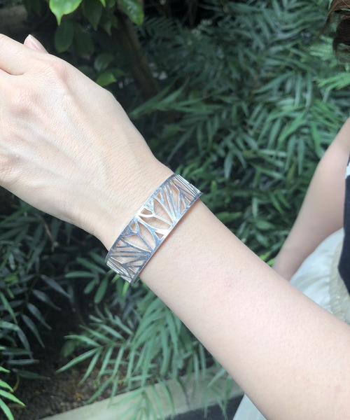 PARKS TOKYO SELECT（パークストウキョウセレクト）の「ｱｿｰﾄﾊﾞﾝｸﾞﾙ（バングル/リストバンド・レディース・A/B/C/D/E/F/G/H・FREE）」の2枚目の写真