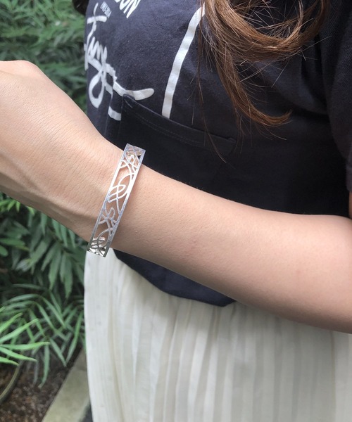 PARKS TOKYO SELECT（パークストウキョウセレクト）の「ｱｿｰﾄﾊﾞﾝｸﾞﾙ（バングル/リストバンド・レディース・A/B/C/D/E/F/G/H・FREE）」の12枚目の写真