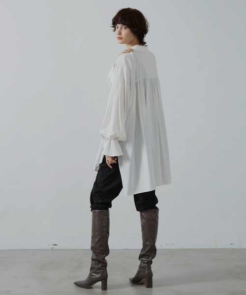 LA BELLE ETUDE（ラベルエチュード）の「ラッフルフリルリラックスシャツブラウス（シャツ/ブラウス・レディース・ホワイト/ブラック/グリーン・FREE）」の20枚目の写真