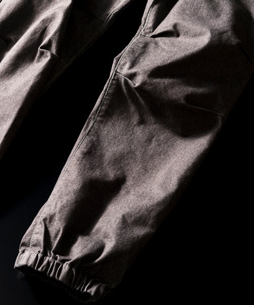 BEAMS PLUS(ビームスプラス)の「BEAMS PLUS / コットンツイル スリム ジムパンツ(その他パンツ・メンズ・ネイビー/グレー/オリーブ/インディゴブルー・MEDIUM/LARGE/SMALL/X-LARGE)」の7枚目の写真