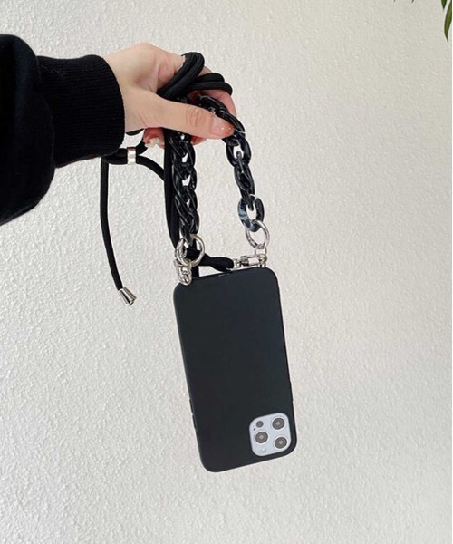 ammy.（エイミードット）の「【 ammy. / エイミードット 】ストラップ付 べっ甲 チェーン iphone ケース ( iPhone 7 / 8 / SE / X / XS / 11 / 11Pro / 12 / 12Pro / 13 / 13Pro 対応)（スマホケース/カバー・レディース・ブラック/グレー/ブラウン・E/A/D/B/C/G/F）」の2枚目の写真