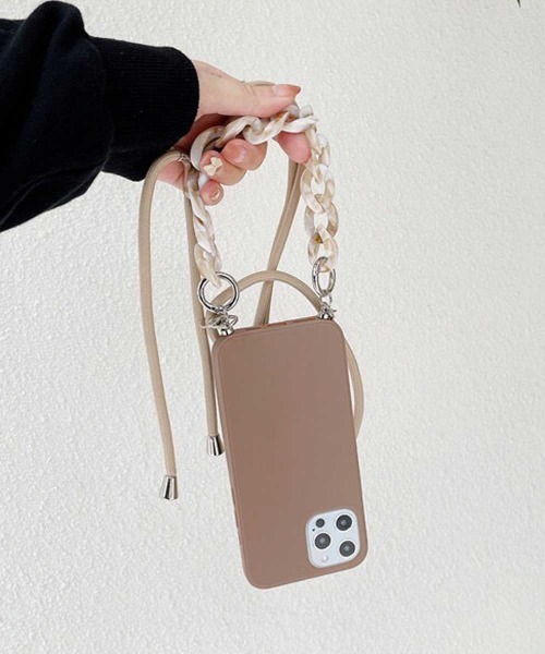 ammy.（エイミードット）の「【 ammy. / エイミードット 】ストラップ付 べっ甲 チェーン iphone ケース ( iPhone 7 / 8 / SE / X / XS / 11 / 11Pro / 12 / 12Pro / 13 / 13Pro 対応)（スマホケース/カバー・レディース・ブラック/グレー/ブラウン・E/A/D/B/C/G/F）」の12枚目の写真