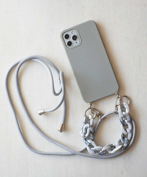 ammy.（エイミードット）の「【 ammy. / エイミードット 】ストラップ付 べっ甲 チェーン iphone ケース ( iPhone 7 / 8 / SE / X / XS / 11 / 11Pro / 12 / 12Pro / 13 / 13Pro 対応)（スマホケース/カバー・レディース・ブラック/グレー/ブラウン・E/A/D/B/C/G/F）」の9枚目の写真