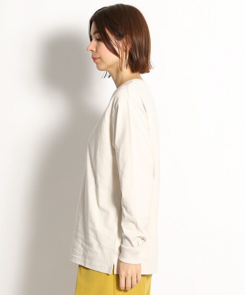 niko and...（ニコアンド）の「USAコットンUVカットロンT（Tシャツ/カットソー・レディース・ブラック/グリーン/アイボリー/オフホワイト/レッド・MEDIUM/LARGE）」の6枚目の写真