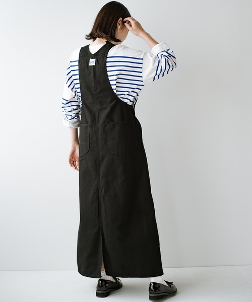 haco!（ハコ）の「LadyLee シンプルなトップスと合わせるだけでこなれ見え 大人に似合うオーバーオールスカート（サロペット/オーバーオール・レディース・ブラック/インディゴブルー/ブラウン・MEDIUM/SMALL）」の22枚目の写真