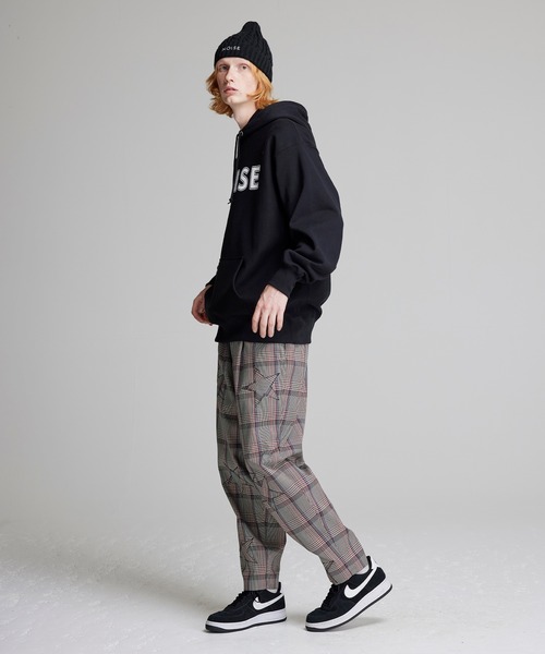 NOISE MAKER(ノイズメーカー)の「シンプルロゴパーカー(裏起毛)(パーカー・メンズ・グレー/ブラック・MEDIUM/X-LARGE/LARGE)」の3枚目の写真