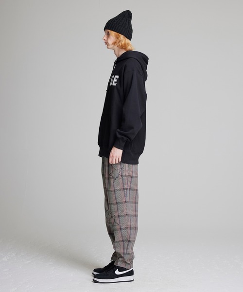 NOISE MAKER(ノイズメーカー)の「シンプルロゴパーカー(裏起毛)(パーカー・メンズ・グレー/ブラック・MEDIUM/X-LARGE/LARGE)」の5枚目の写真