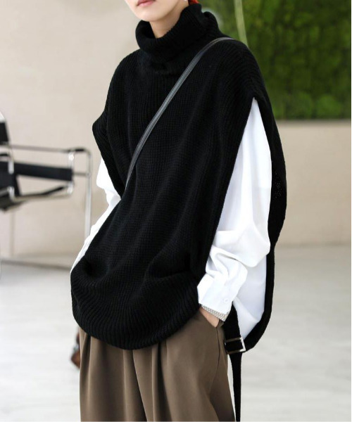 neos（ネオス）の「【neos -addictive design-】ルーズシルエット タートルネック サイドスリット ベルト ニット ベスト（ベスト・メンズ・ホワイト/ブラック・MEDIUM/LARGE/X-LARGE）」の10枚目の写真