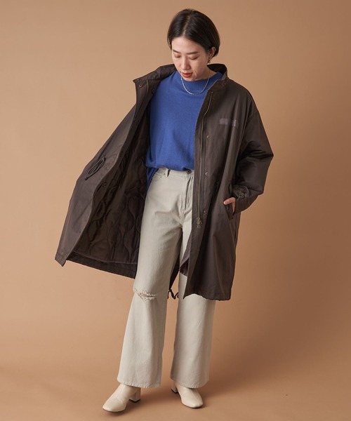 un dix cors（アンディコール）の「袖すっきり華奢見えニット　ビエラヤーンバックボリュームニット（ニット/セーター・レディース・オフホワイト/ブラック/モカ/ブルー・FREE）」の12枚目の写真