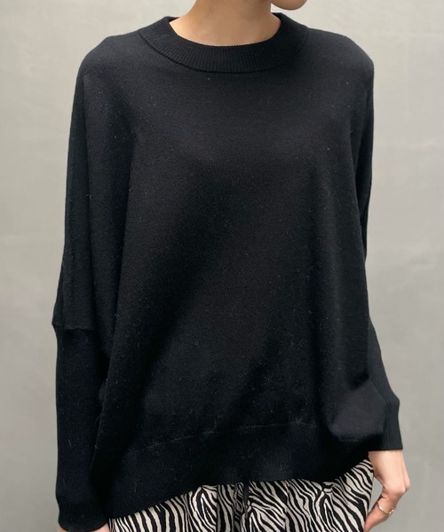 un dix cors（アンディコール）の「袖すっきり華奢見えニット　ビエラヤーンバックボリュームニット（ニット/セーター・レディース・オフホワイト/ブラック/モカ/ブルー・FREE）」の13枚目の写真