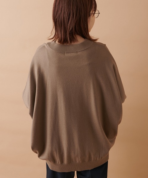 un dix cors（アンディコール）の「袖すっきり華奢見えニット　ビエラヤーンバックボリュームニット（ニット/セーター・レディース・オフホワイト/ブラック/モカ/ブルー・FREE）」の21枚目の写真