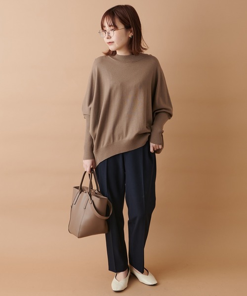 un dix cors（アンディコール）の「袖すっきり華奢見えニット　ビエラヤーンバックボリュームニット（ニット/セーター・レディース・オフホワイト/ブラック/モカ/ブルー・FREE）」の10枚目の写真