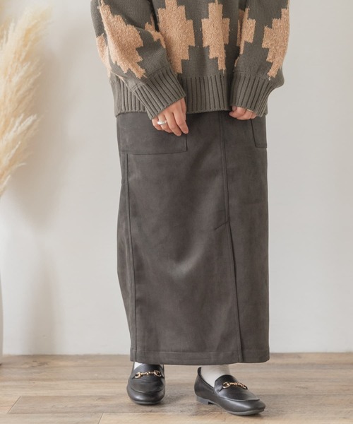 ITEMS URBANRESEARCH（アイテムズ アーバンリサーチ）の「フェイクスエードタイトスカート（スカート・レディース・ブラウン/カーキ/グレー系その他/スミクロ/モカ・FREE）」の2枚目の写真