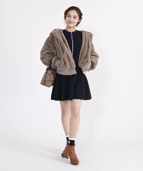 MARY QUANT(マリークワント)の「デイジーウォーム ソックス(ソックス/靴下・レディース・ブラック/ベージュ/レッド/イエロー・FREE)」の12枚目の写真