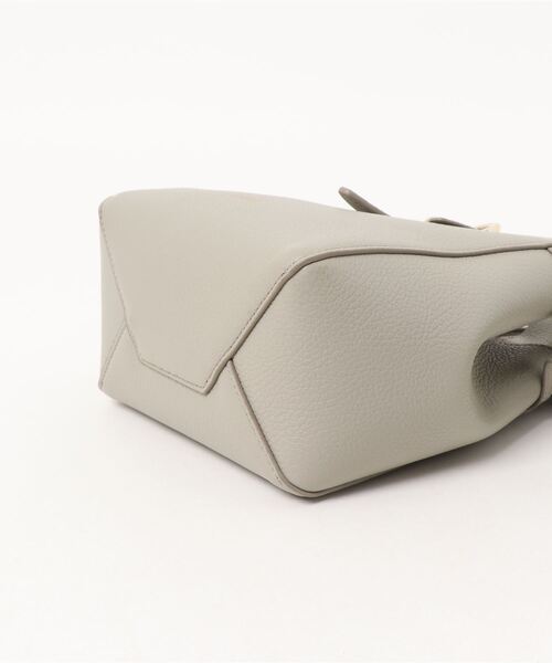 FURLA（フルラ）の「FURLA NET MINI TOTE（トートバッグ・レディース・ベージュ・ONE SIZE）」の3枚目の写真