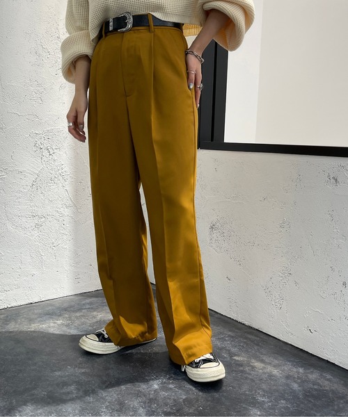 apres jour mignon(アプレジュールミニョン)の「センタープレススラックス【ZOZOTOWN限定アイテム】(スラックス・レディース・ブルー/マスタード/ブラック/グリーン系その他2/ボルドー・X-LARGE/SMALL/MEDIUM)」の4枚目の写真