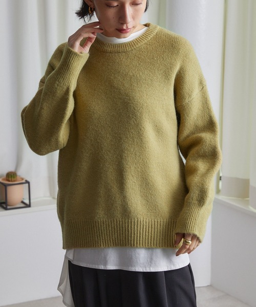 ECRIRE（エクリール）の「ドロップショルダーカラーニット（ニット/セーター・レディース・グリーン/アイボリー/カーキ/サックスブルー/ベージュ・M）」の3枚目の写真