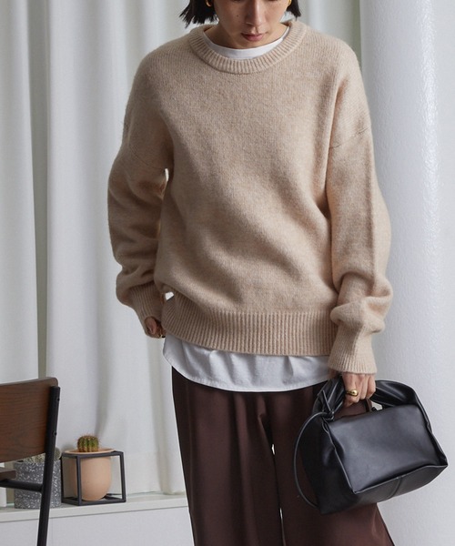 ECRIRE（エクリール）の「ドロップショルダーカラーニット（ニット/セーター・レディース・グリーン/アイボリー/カーキ/サックスブルー/ベージュ・M）」の15枚目の写真