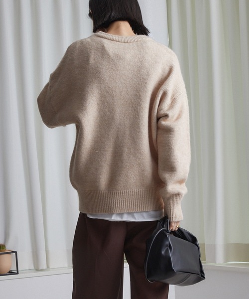 ECRIRE（エクリール）の「ドロップショルダーカラーニット（ニット/セーター・レディース・グリーン/アイボリー/カーキ/サックスブルー/ベージュ・M）」の9枚目の写真