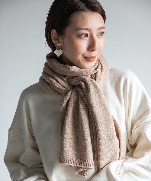 Chaco closet（チャコ クローゼット）の「7G天竺ロングボリュームマフラー（マフラー・レディース・ブラック/ベージュ/カーキ・FREE）」の8枚目の写真