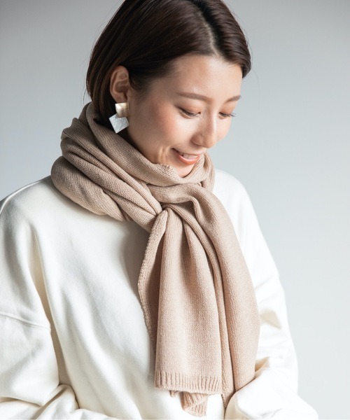 Chaco closet（チャコ クローゼット）の「7G天竺ロングボリュームマフラー（マフラー・レディース・ブラック/ベージュ/カーキ・FREE）」の9枚目の写真