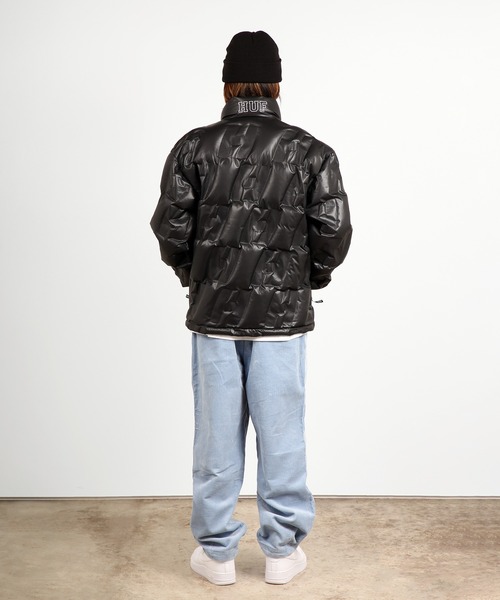 HUF(ハフ)の「HUF MONOGRAM PUFFER JACKET / HUF ジャケット(ダウンジャケット/コート・メンズ・ブラック/ダークグリーン・MEDIUM/LARGE/X-LARGE/XX-LARGE)」の8枚目の写真