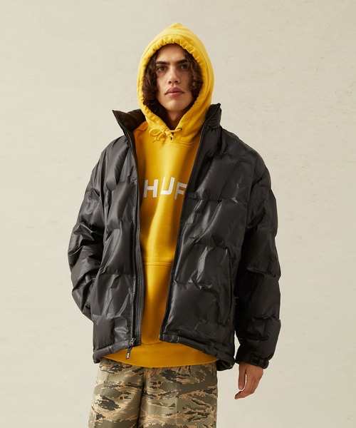 HUF(ハフ)の「HUF MONOGRAM PUFFER JACKET / HUF ジャケット(ダウンジャケット/コート・メンズ・ブラック/ダークグリーン・MEDIUM/LARGE/X-LARGE/XX-LARGE)」の11枚目の写真