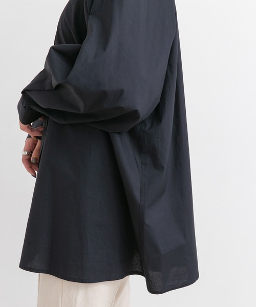 KBF（ケイビーエフ）の「タックショルダーシャツ（シャツ/ブラウス・レディース・ホワイト/ネイビー/カーキ/ピンク・ONE）」の16枚目の写真