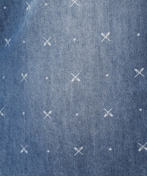 AVIREX(アヴィレックス)の「WHOLE PATTERN TUNIC DENIM SHIRT/ 総柄チュニックデニムシャツ(シャツ/ブラウス・レディース・ブルー系その他/オフホワイト・FREE)」の8枚目の写真