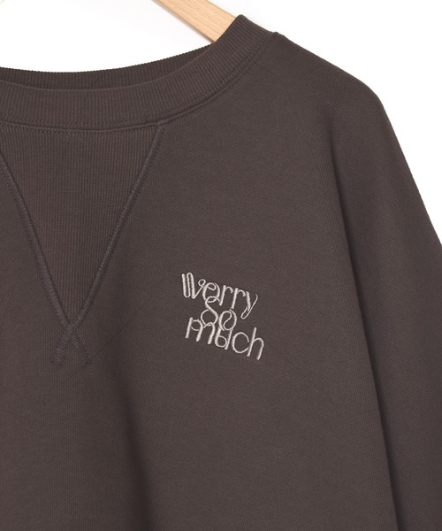 w closet(ダブルクローゼット)の「刺繍入りクロップドスウェット(スウェット・レディース・オフホワイト/ブルー/スミクロ・FREE)」の5枚目の写真