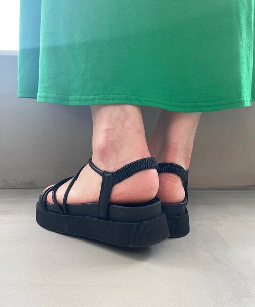 OPAQUE.CLIP（オペークドットクリップ）の「◆厚底チューブフットベッドサンダル（サンダル・レディース・ブラック/ベージュ/オフホワイト・01/02/03）」の19枚目の写真