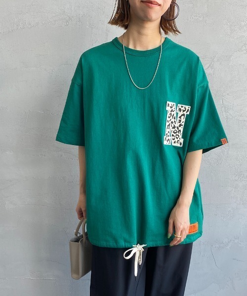 UNIVERSAL OVERALL（ユニバーサルオーバーオール）の「[UNIVERSAL OVERALL/ユニバーサルオーバーオール] 別注  ショートスリーブスタジャンTシャツ（Tシャツ/カットソー・レディース・ホワイト×ネイビー/ブラック/グリーン/ホワイト・L/S/M）」の4枚目の写真