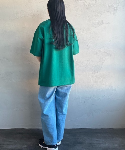 UNIVERSAL OVERALL（ユニバーサルオーバーオール）の「[UNIVERSAL OVERALL/ユニバーサルオーバーオール] 別注  ショートスリーブスタジャンTシャツ（Tシャツ/カットソー・レディース・ホワイト×ネイビー/ブラック/グリーン/ホワイト・L/S/M）」の11枚目の写真