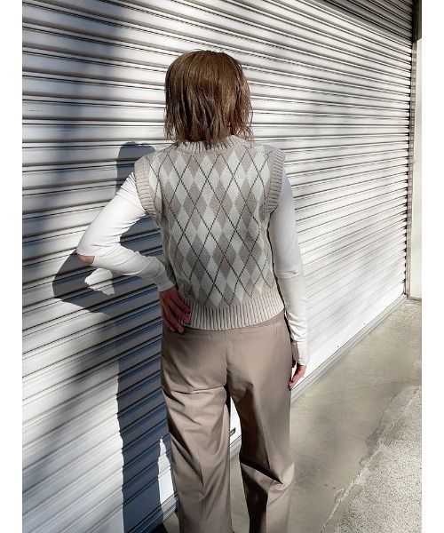 ENVYM(アンビー)の「スリーブカットTOPS(Tシャツ/カットソー・レディース・グリーン/ホワイト/ブラック・FREE)」の12枚目の写真