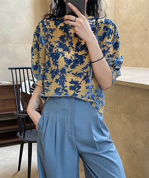 chuclla(チュクラ)の「ベルベット フローラル柄 シアートップ chw22s087【2022/SS】(シャツ/ブラウス・レディース・ブルー/グリーン・FREE)」の16枚目の写真