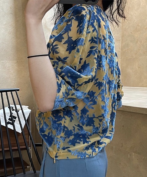 chuclla(チュクラ)の「ベルベット フローラル柄 シアートップ chw22s087【2022/SS】(シャツ/ブラウス・レディース・ブルー/グリーン・FREE)」の20枚目の写真