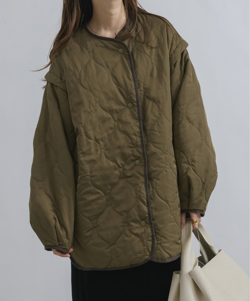 NEUNA（ヌナ）の「【袖部分取り外し可能でベストとしても使える！】【薄手素材で長い季節着用できる】2wayキルティングアウター（ブルゾン・レディース・ブラック/カーキ/グレイッシュベージュ・FREE）」の3枚目の写真