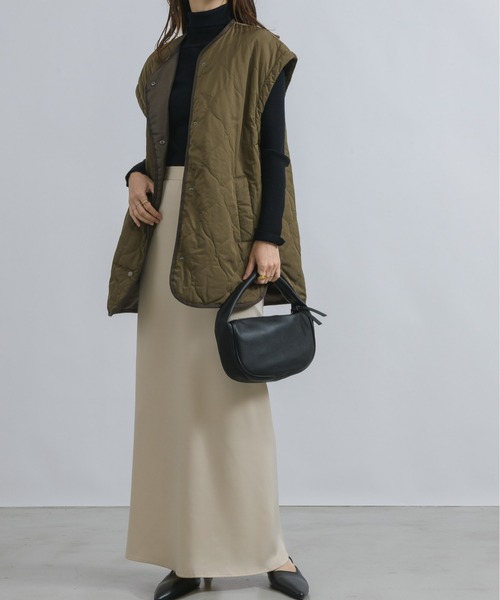 NEUNA（ヌナ）の「【袖部分取り外し可能でベストとしても使える！】【薄手素材で長い季節着用できる】2wayキルティングアウター（ブルゾン・レディース・ブラック/カーキ/グレイッシュベージュ・FREE）」の10枚目の写真