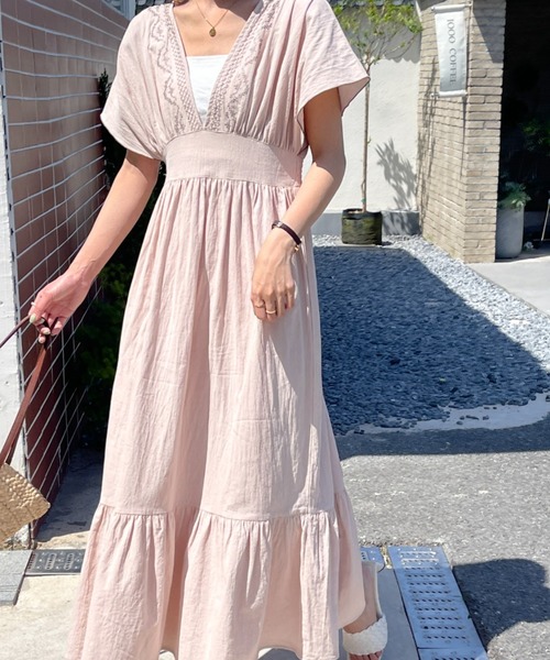 ABITOKYO(アビトーキョー)の「【ABITOKYO×Babコラボ】バックリボンVネックティアード刺繍ワンピース(ワンピース・レディース・ブラック/イエロー/ライトグリーン/サンドベージュ・FREE)」の18枚目の写真
